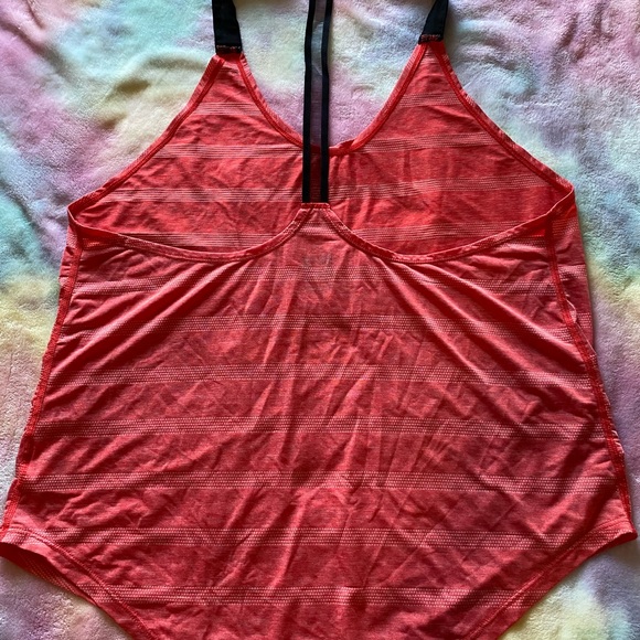 NIKE “dry fit” tank - Picture 6 of 6